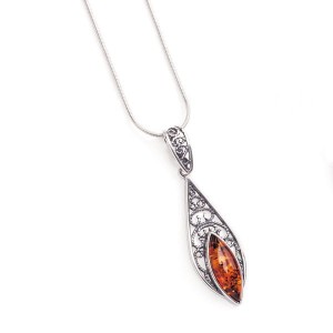 Srebrny wisiorek z bursztynem Lili