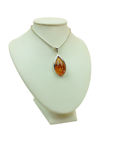 Wisiorek Srebrny z Bursztynem Livia