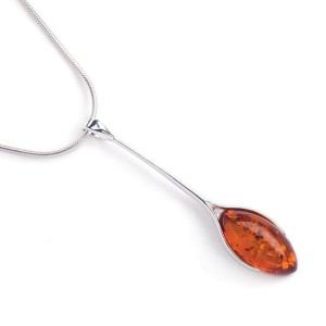 Srebrny wisiorek z bursztynem MARTA